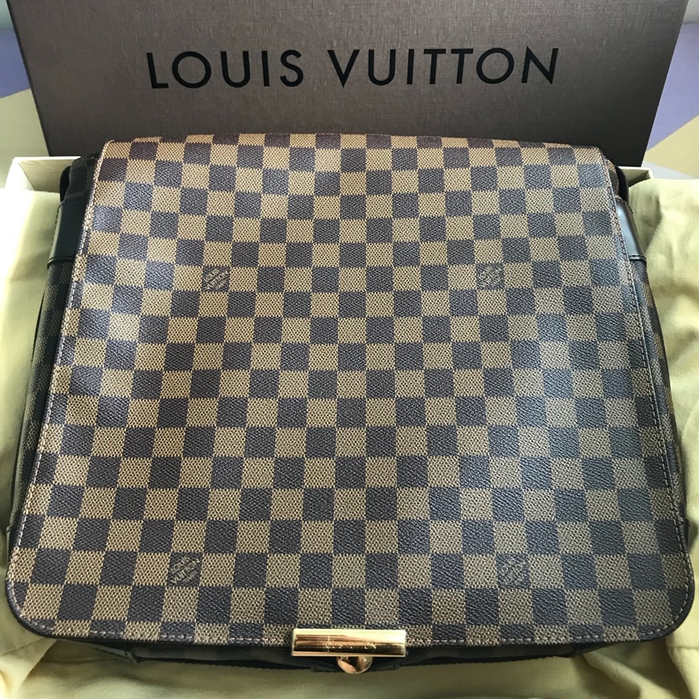 Louis Vuitton Mens bag